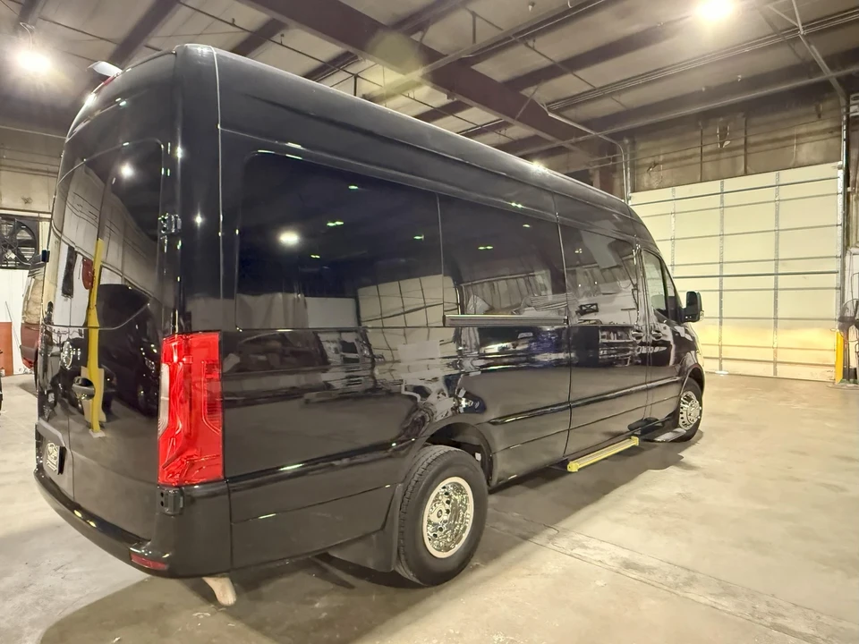 2022 Mercedes-Benz VS30 Sprinter - Image 5 of 15