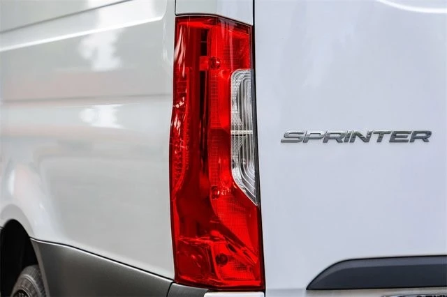 2022 Mercedes-Benz VS30 Sprinter - Image 8 of 12