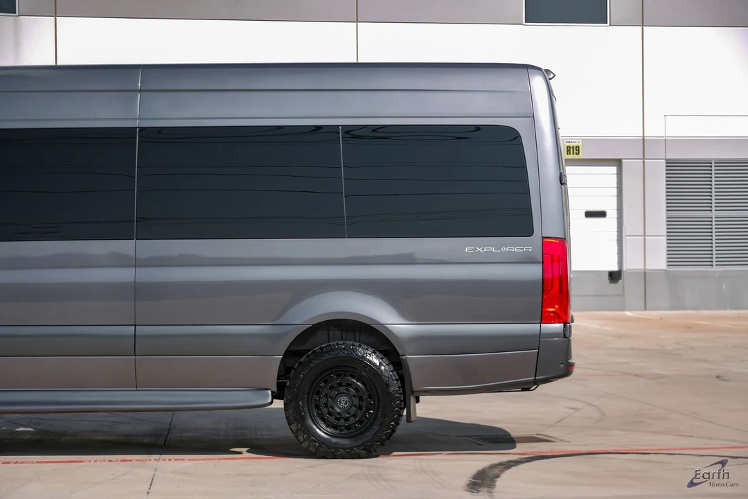 2022 Mercedes-Benz VS30 Sprinter - Image 8 of 12