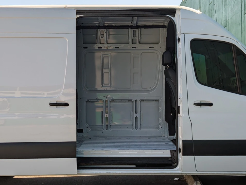 2022 Mercedes-Benz VS30 Sprinter - Image 10 of 12