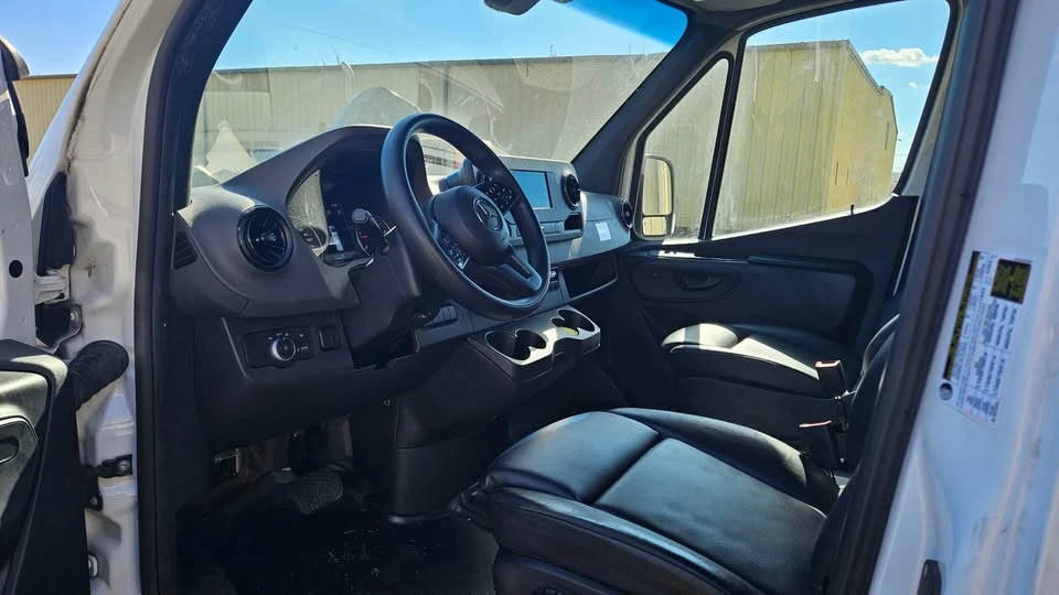 2022 Mercedes-Benz VS30 Sprinter - Image 8 of 19