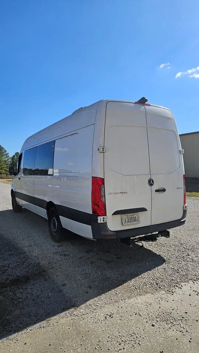 2022 Mercedes-Benz VS30 Sprinter - Image 2 of 19