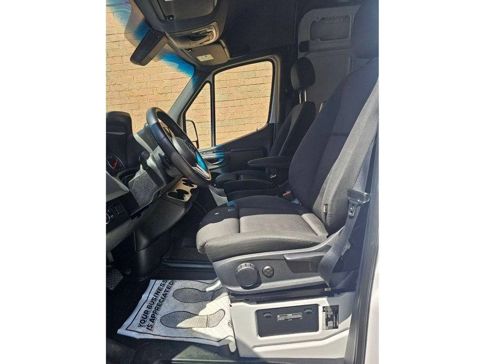 2022 Mercedes-Benz VS30 Sprinter - Image 11 of 15