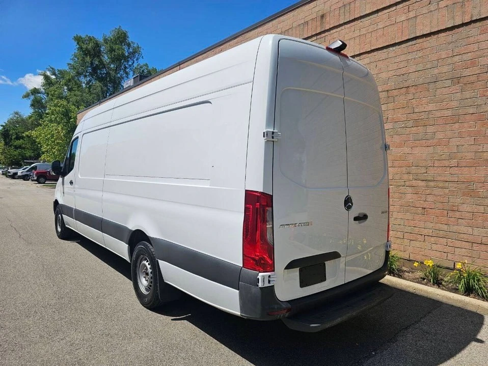 2022 Mercedes-Benz VS30 Sprinter - Image 8 of 15