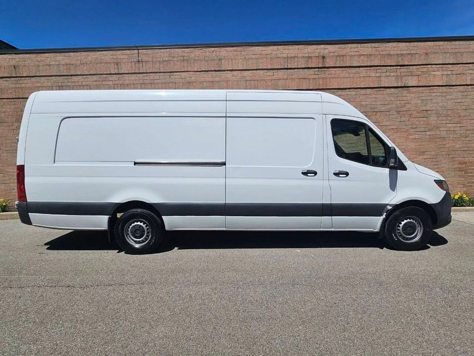 2022 Mercedes-Benz VS30 Sprinter - Image 5 of 15