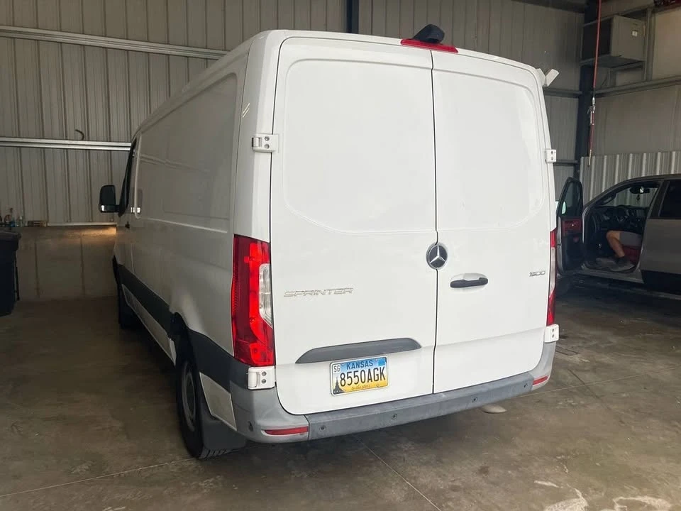 2022 Mercedes-Benz VS30 Sprinter - Image 2 of 6
