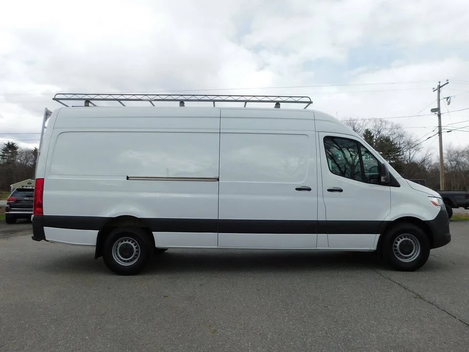 2022 Mercedes-Benz VS30 Sprinter - Image 2 of 20