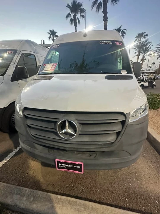 2022 Mercedes-Benz VS30 Sprinter - Image 2 of 9