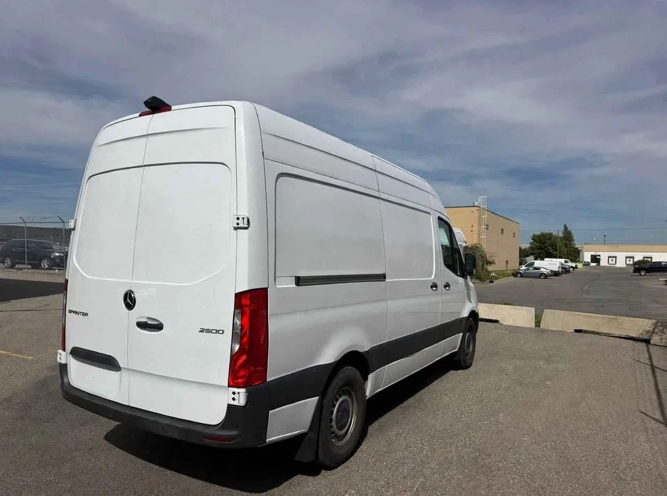 2022 Mercedes-Benz VS30 Sprinter - Image 5 of 7