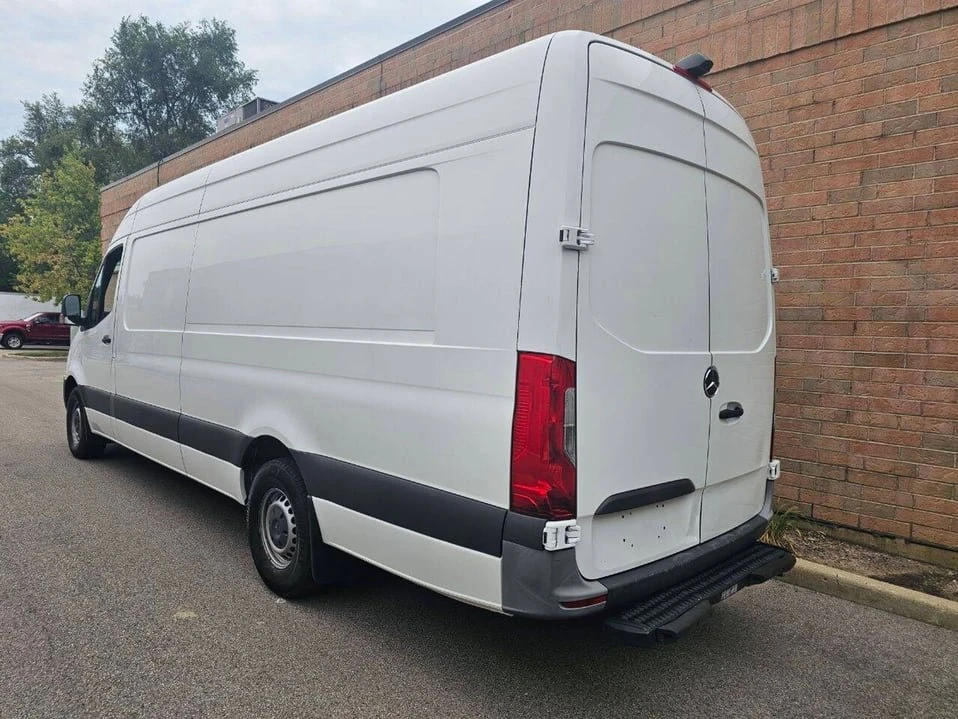 2022 Mercedes-Benz VS30 Sprinter - Image 8 of 14