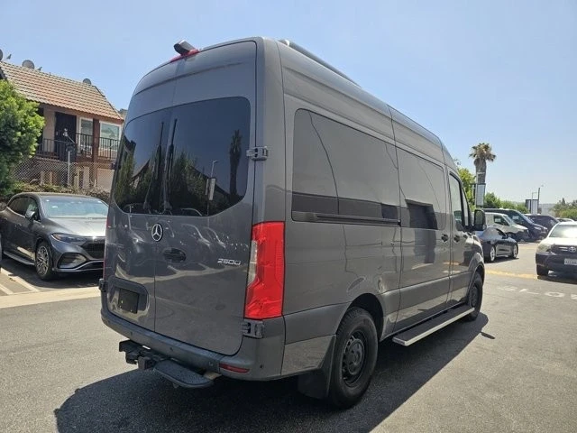 2022 Mercedes-Benz VS30 Sprinter - Image 2 of 9