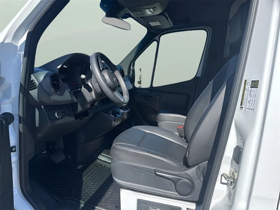 2022 Mercedes-Benz VS30 Sprinter - Image 9 of 12