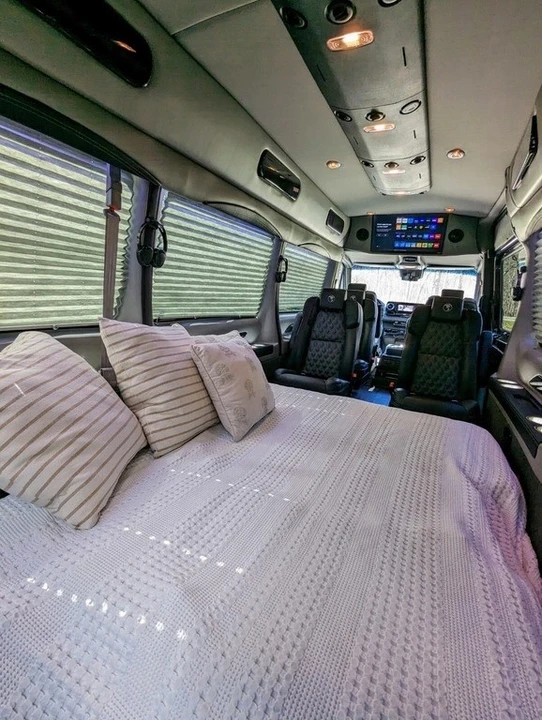 2022 Mercedes-Benz VS30 Sprinter - Image 7 of 12