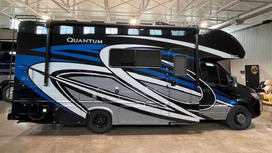 2022 Mercedes-Benz VS30 Sprinter - Image 2 of 9