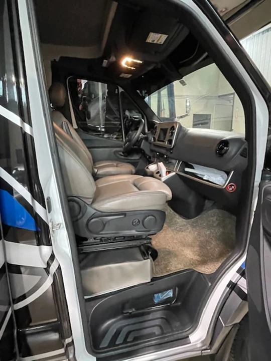 2022 Mercedes-Benz VS30 Sprinter - Image 9 of 9