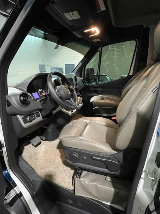 2022 Mercedes-Benz VS30 Sprinter - Image 5 of 9