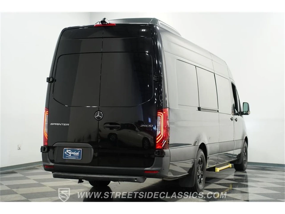 2022 Mercedes-Benz VS30 Sprinter - Image 9 of 31