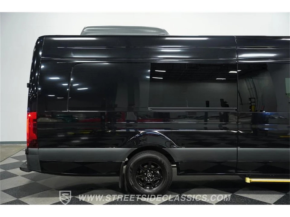 2022 Mercedes-Benz VS30 Sprinter - Image 25 of 31