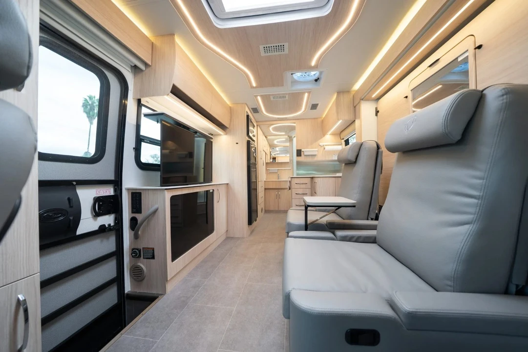 2022 Mercedes-Benz VS30 Sprinter - Image 19 of 21