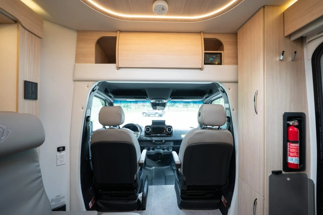 2022 Mercedes-Benz VS30 Sprinter - Image 17 of 21
