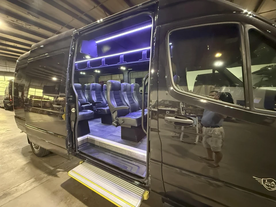 2022 Mercedes-Benz VS30 Sprinter - Image 7 of 15