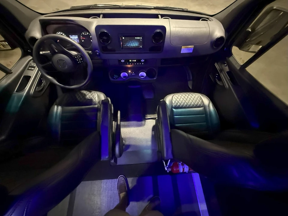 2022 Mercedes-Benz VS30 Sprinter - Image 14 of 15