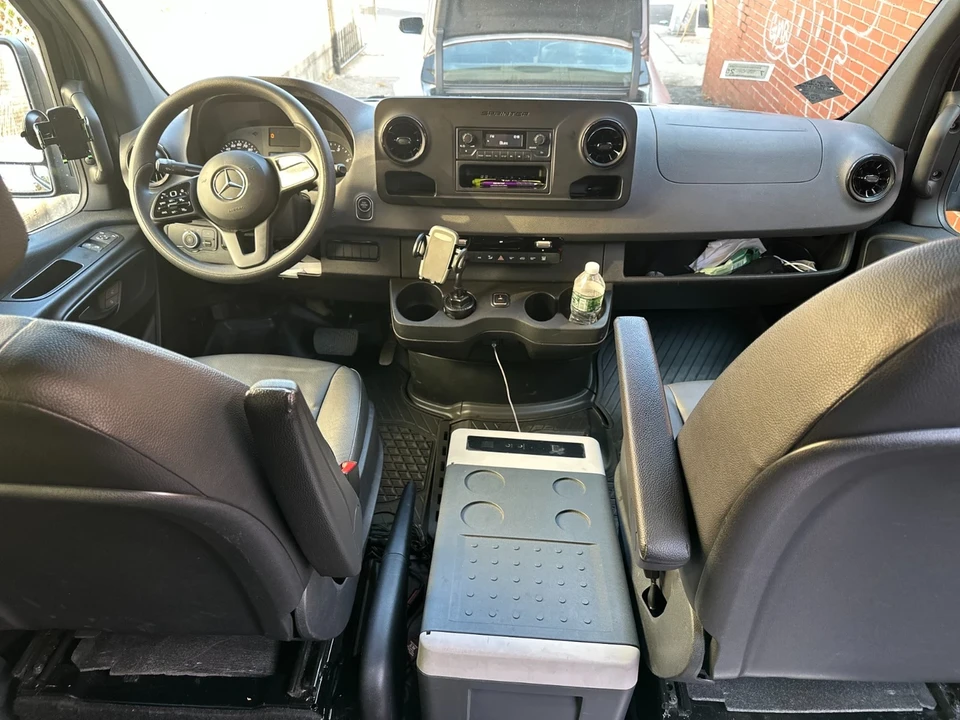 2022 Mercedes-Benz VS30 Sprinter - Image 10 of 15