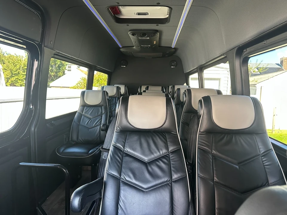 2022 Mercedes-Benz VS30 Sprinter - Image 4 of 15
