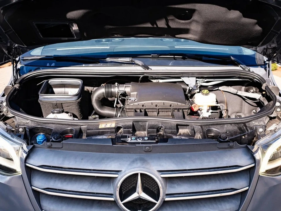 2022 Mercedes-Benz VS30 Sprinter - Image 18 of 21