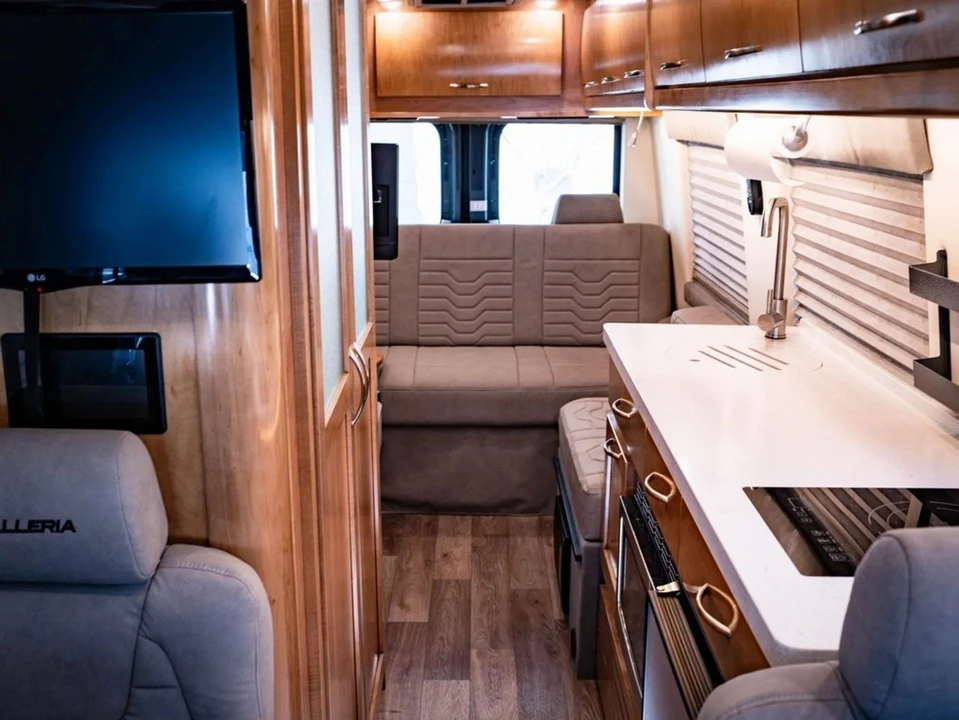 2022 Mercedes-Benz VS30 Sprinter - Image 5 of 21