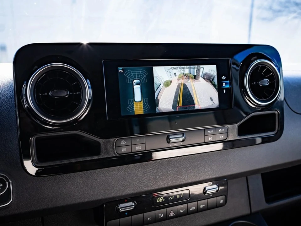 2022 Mercedes-Benz VS30 Sprinter - Image 10 of 21