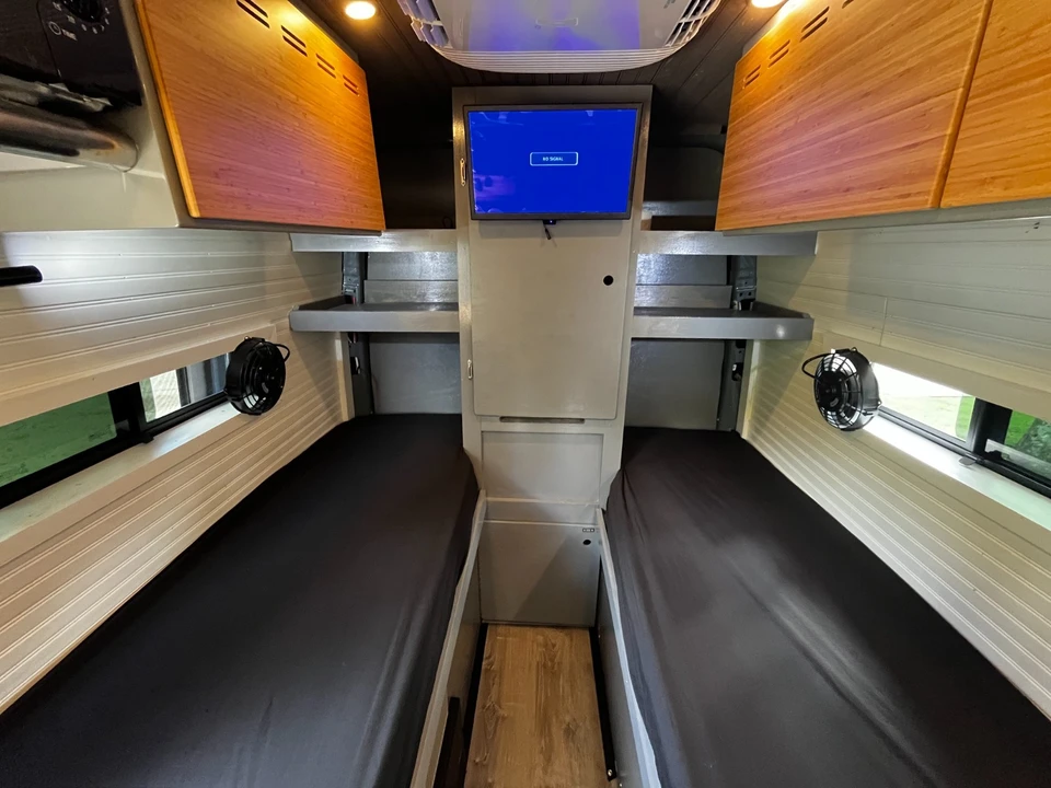 2022 Mercedes-Benz VS30 Sprinter - Image 13 of 21