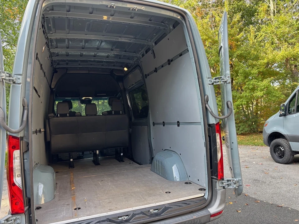2022 Mercedes-Benz VS30 Sprinter - Image 4 of 9