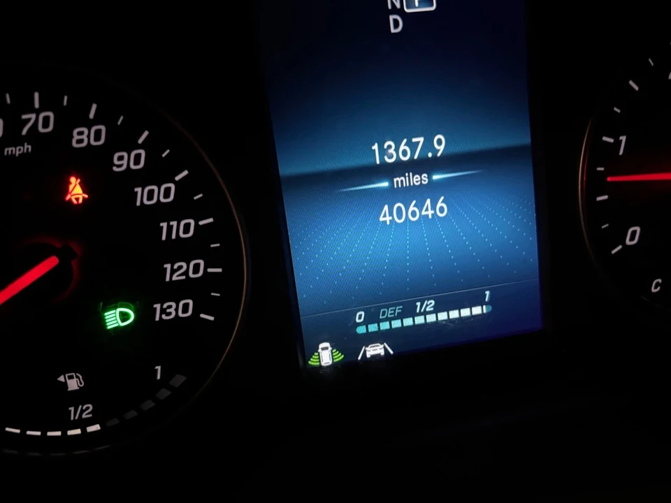 2022 Mercedes-Benz VS30 Sprinter - Image 2 of 9