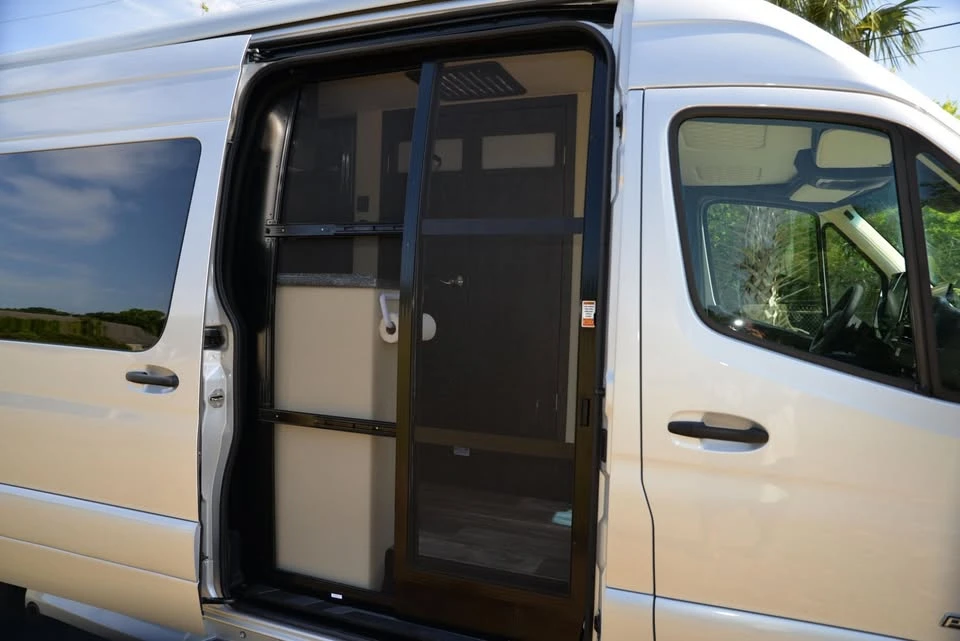 2022 Mercedes-Benz VS30 Sprinter - Image 12 of 16