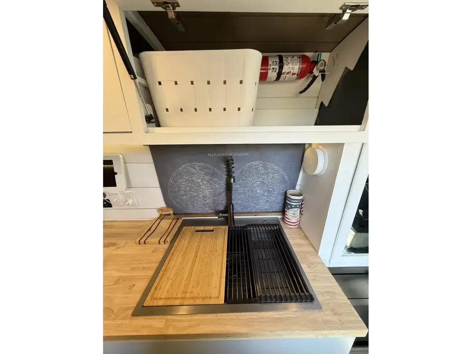 2022 Mercedes-Benz VS30 Sprinter - Image 8 of 17