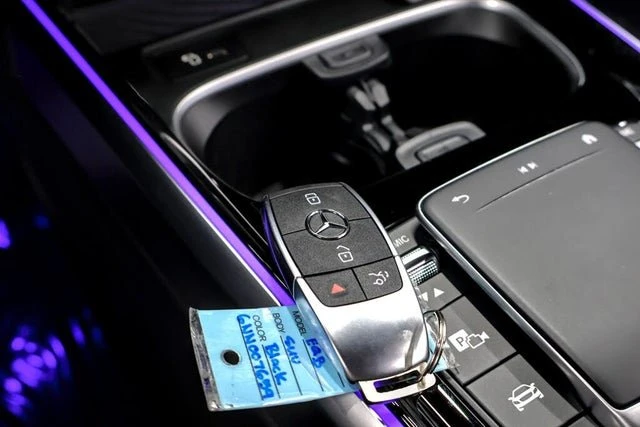 2022 Mercedes-Benz EQB - Image 18 of 18