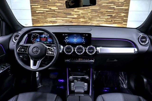2022 Mercedes-Benz EQB - Image 10 of 18