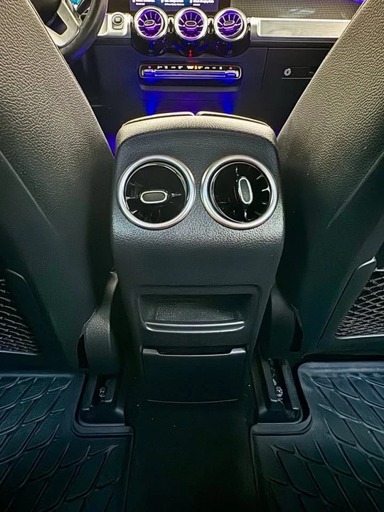 2022 Mercedes-Benz EQB - Image 11 of 19