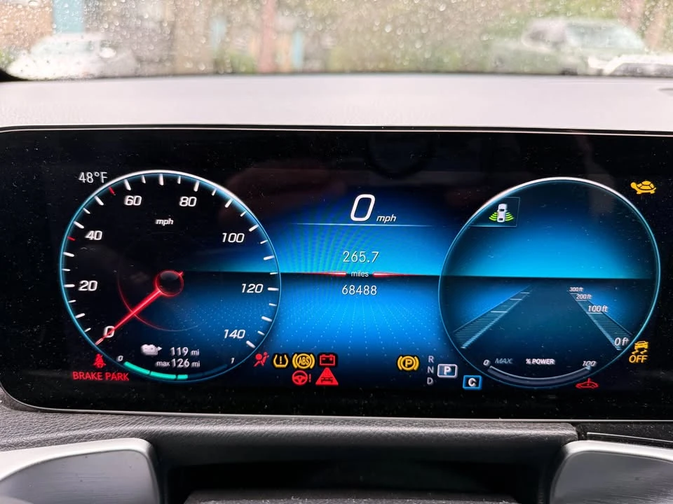 2022 Mercedes-Benz EQB - Image 11 of 14