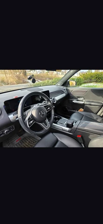 2022 Mercedes-Benz EQB - Image 8 of 10