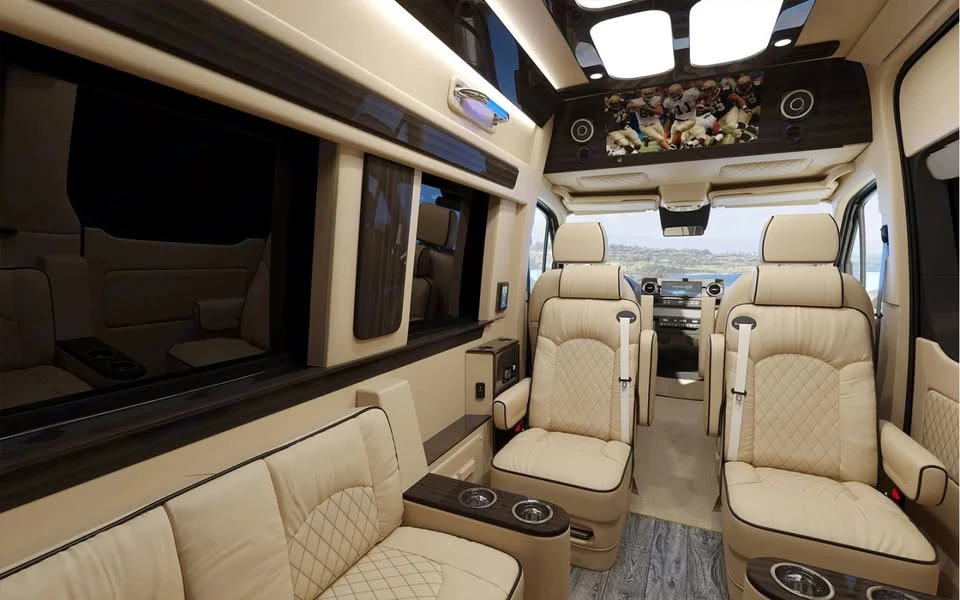 2022 Mercedes-Benz VS30 Sprinter - Image 8 of 10