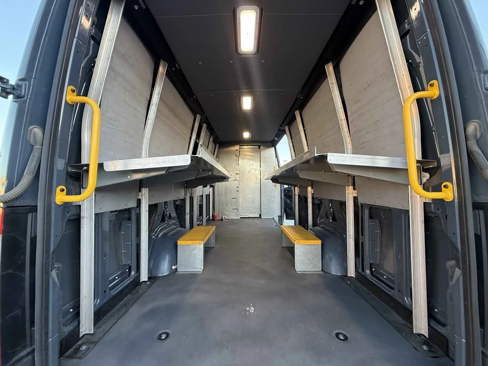 2022 Mercedes-Benz VS30 Sprinter - Image 15 of 19