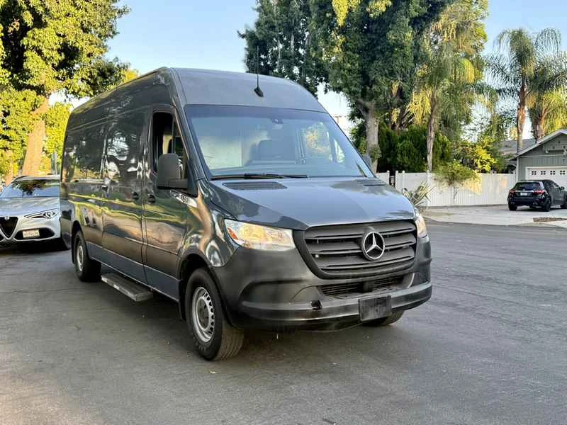 2022 Mercedes-Benz VS30 Sprinter - Image 18 of 19