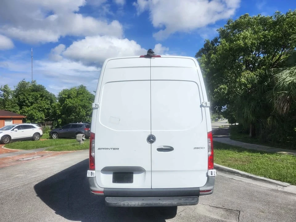 2022 Mercedes-Benz VS30 Sprinter - Image 5 of 14
