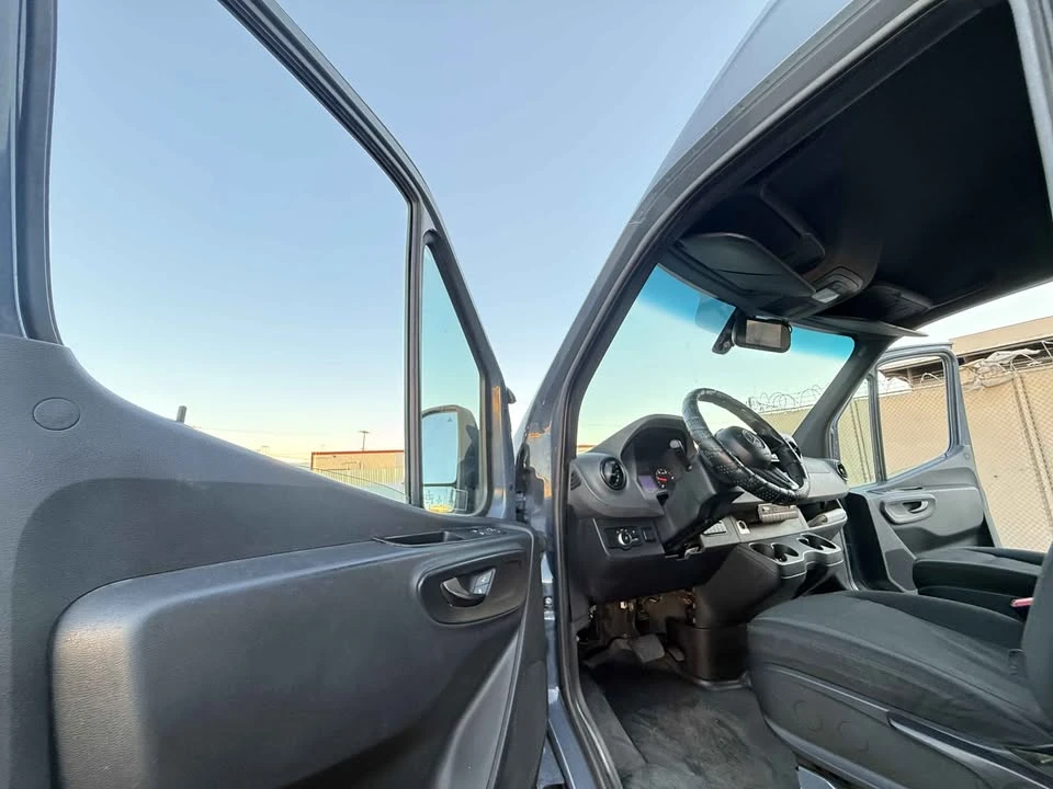 2022 Mercedes-Benz VS30 Sprinter - Image 8 of 19