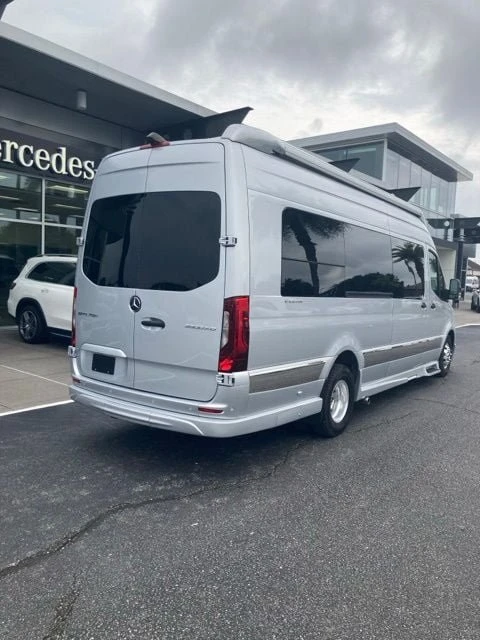 2022 Mercedes-Benz VS30 Sprinter - Image 2 of 19