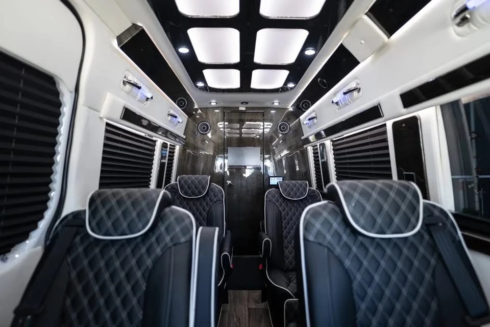 2022 Mercedes-Benz VS30 Sprinter - Image 10 of 15
