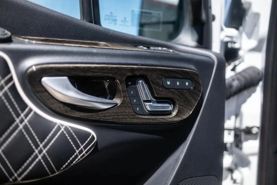 2022 Mercedes-Benz VS30 Sprinter - Image 5 of 15