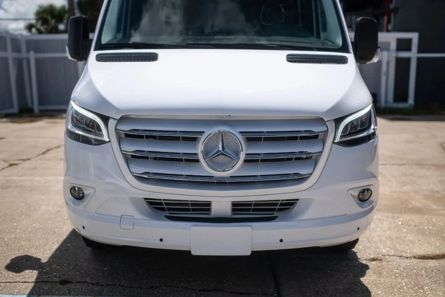 2022 Mercedes-Benz VS30 Sprinter - Image 2 of 15